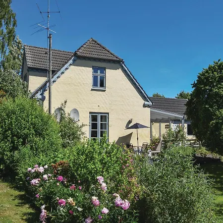 Three-bedroom Holiday In Tranekar Hébergement de vacances