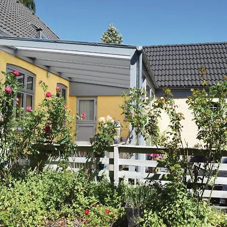 Hébergement de vacances Three-bedroom Holiday In Tranekar *