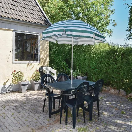 Three-bedroom Holiday In Tranekar Hébergement de vacances